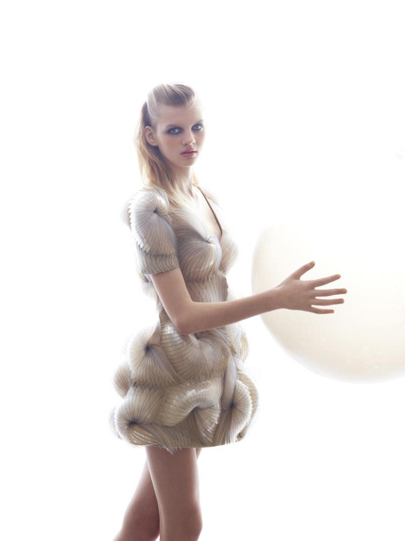 IRIS VAN HERPEN